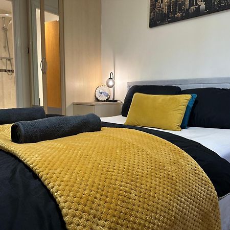 Abba Corner Apartment Лондон Екстериор снимка