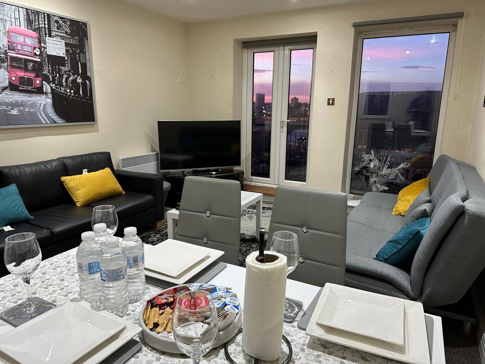 Abba Corner Apartment Лондон Екстериор снимка