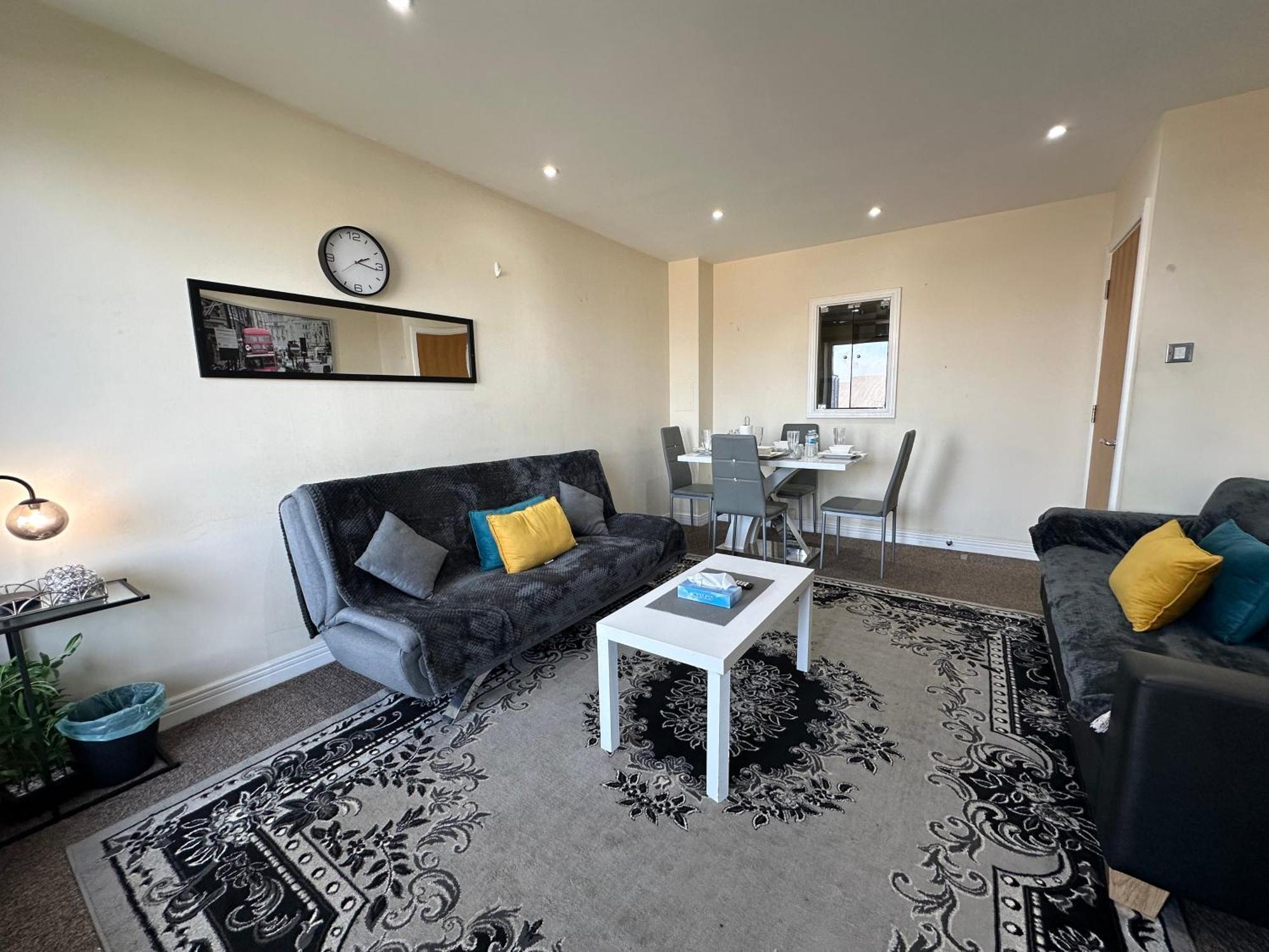 Abba Corner Apartment Лондон Екстериор снимка