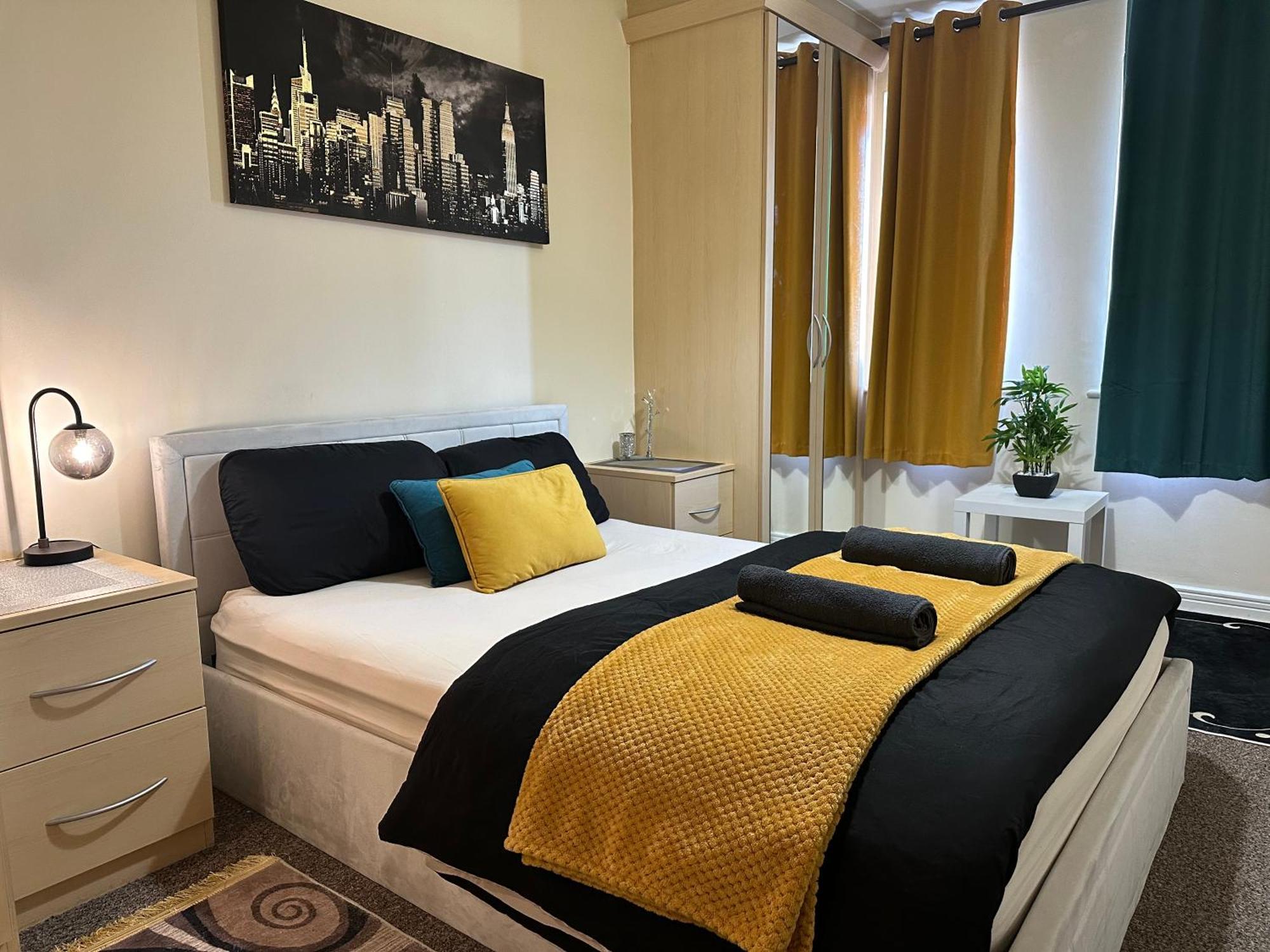 Abba Corner Apartment Лондон Екстериор снимка