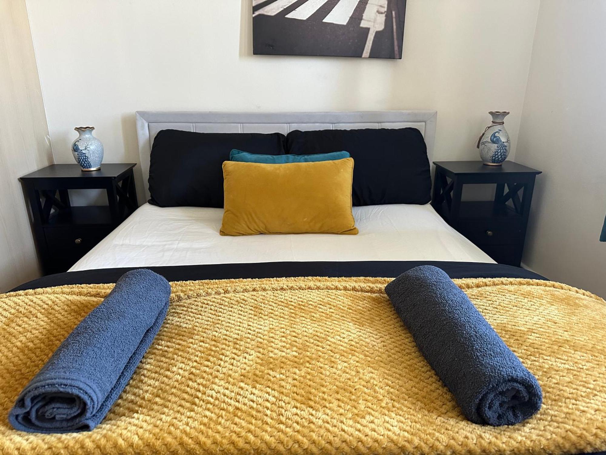 Abba Corner Apartment Лондон Екстериор снимка